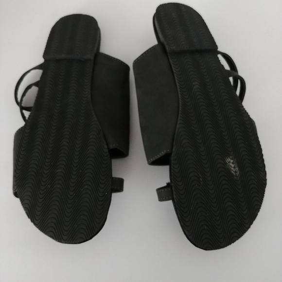 Gray Artsy Open Toe Sandals - Picture 5 of 5